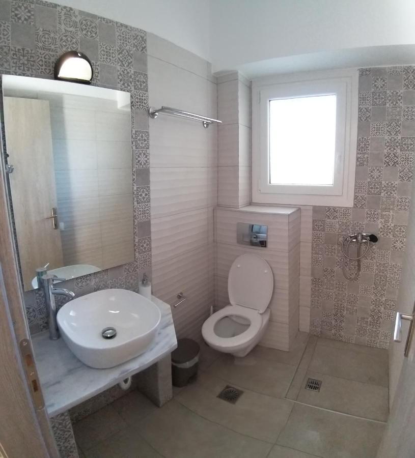 Zeus Hotel Ирайон Екстериор снимка