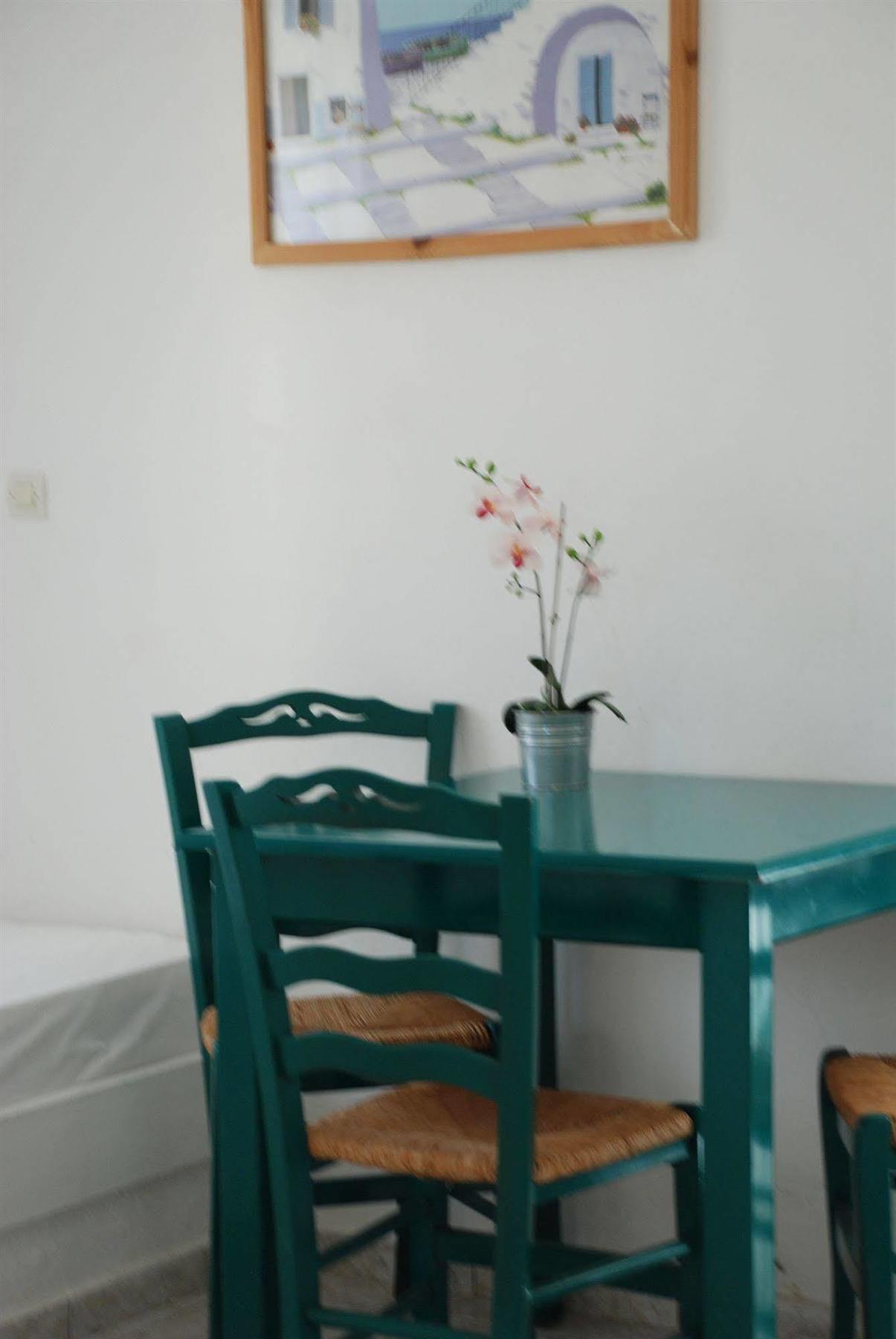 Zeus Hotel Ирайон Екстериор снимка